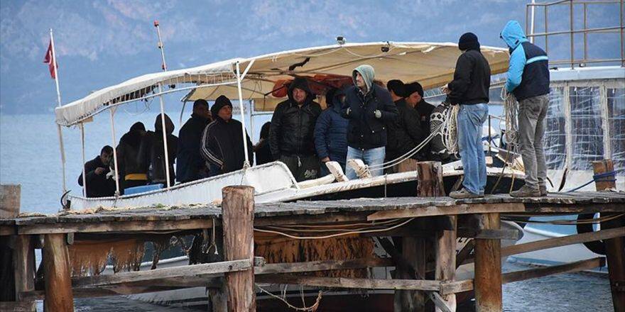 Hükümlülerin Tekneyle Tarihe Yolculuğu