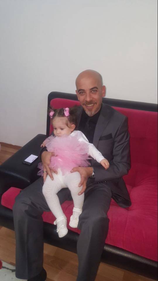 Veli Bey, torununun  doğum gününde