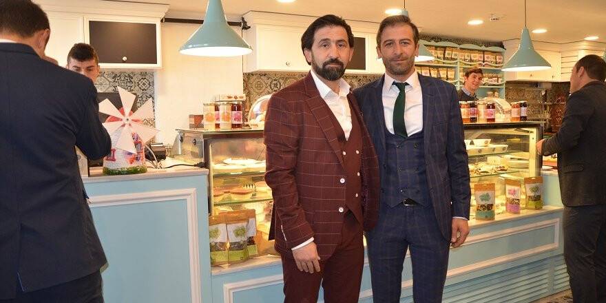 Alaçatı Muhallebicisi Selçuker Center'da Açıldı