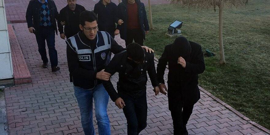 Konya'da Türk Telekom'a Ait Kabloları Çaldılar