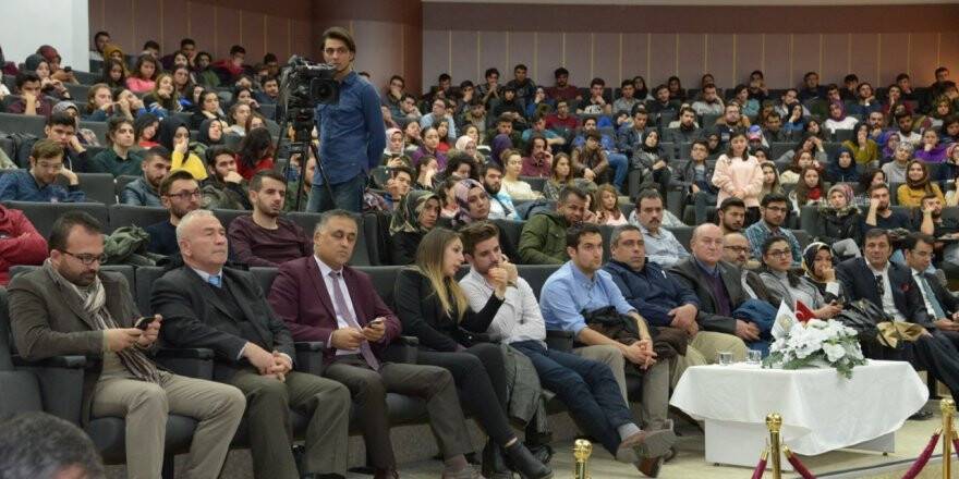 Selçuk’ta “Umuda Giden Yolculuk” konferansı