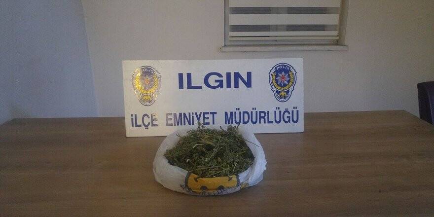 Ilgın'da 750 Gram Esrar Yakalandı