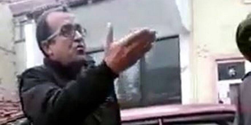 Velilerle tartışan öğretmen açığa alındı