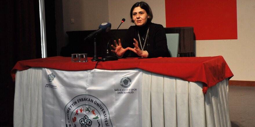 Senarist Nevin Şahin NEÜ’de öğrencilerle buluştu