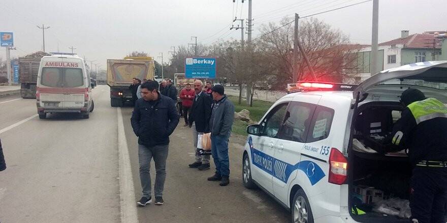 Kum yüklü kamyonun çarpması sonucu öldü