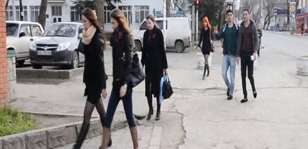 Türk öğrenciler Kırım'ı terk ediyor