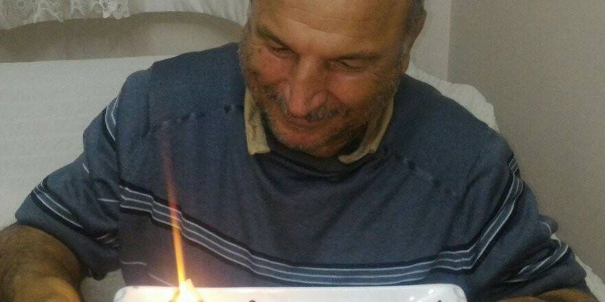 Anamaslı, pastanın dadına bakmış