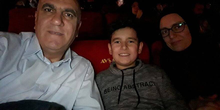 Peker ailesinin sinema keyfi