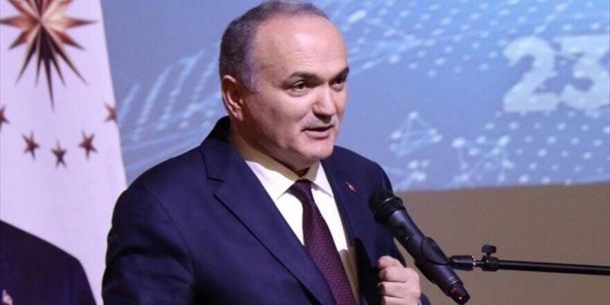 Bakan Özlü: "Antarktika'da danışman ülke statüsü elde edeceğiz"