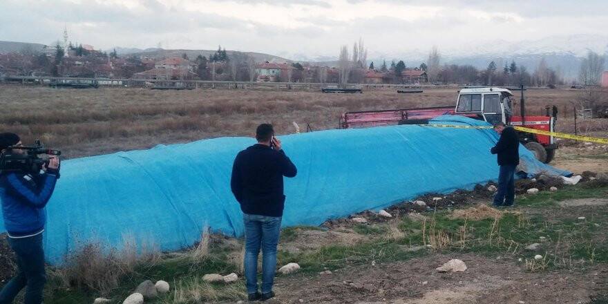 Konya'da Traktörün Altında Kalan Çiftçi Öldü