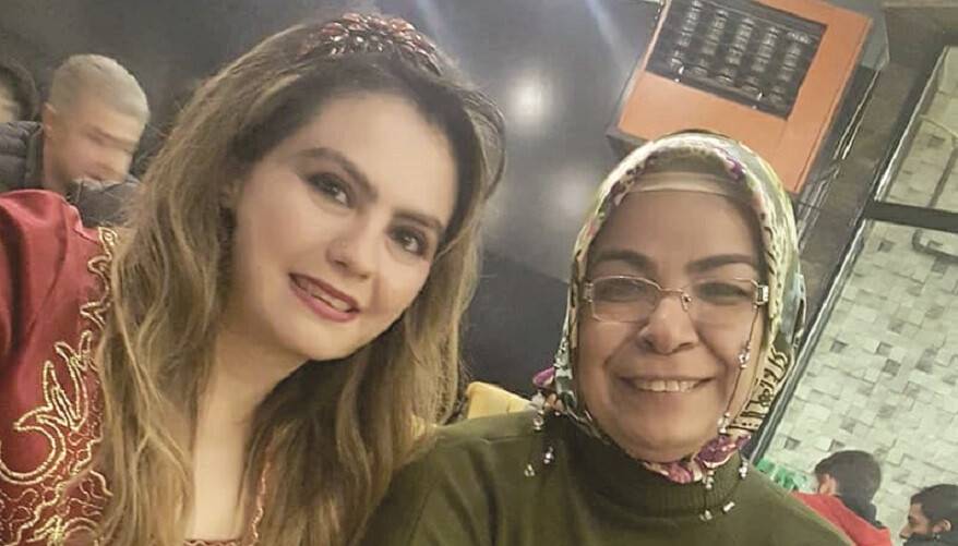 SİBEL BÜYÜKKALKAN’DAN MUHTEŞEM KINA GECESİ