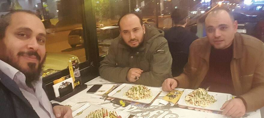 HÜSEYİN BAYRAM KARDEŞLERİYLE BİR ARADA