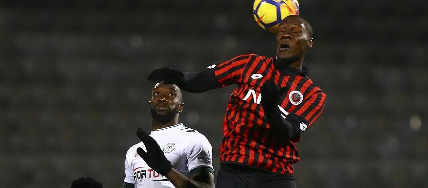 Yatabare beraberliği kaçırdı