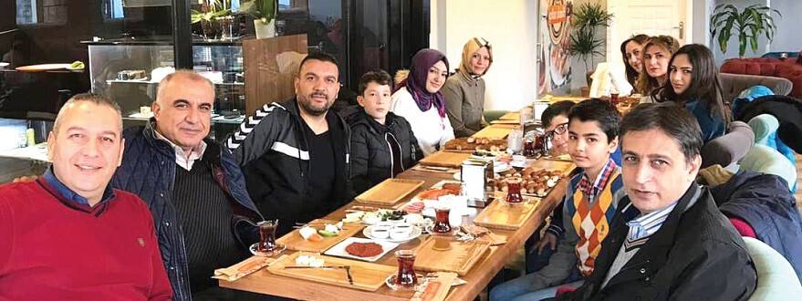 ALTINDAMLA KONUTLARININ GÜLER YÜZLÜ İSİMLERİ MERAM ÇITIR SİMİT’TE