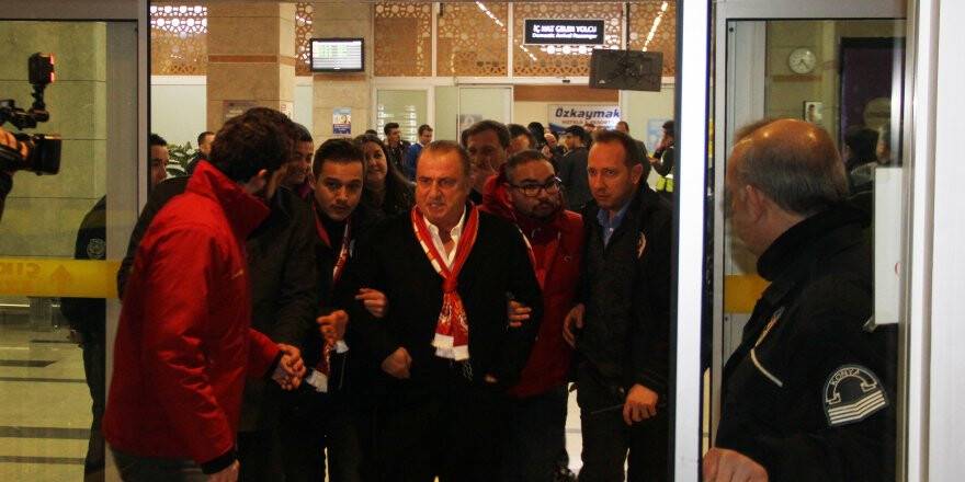  Galatasaray kafilesi Konya’ya geldi 