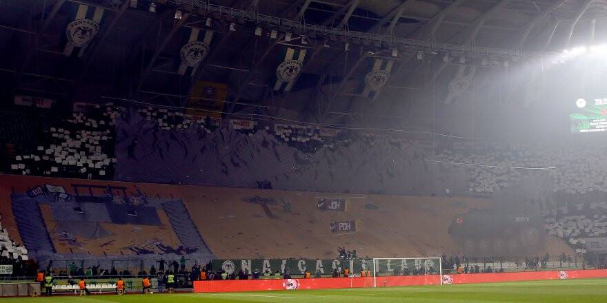 Konyaspor taraftarından koreografi