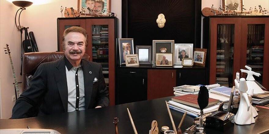 Ünlü sanatçı Orhan Gencebay: “Her şeyi devletten beklemeyelim”