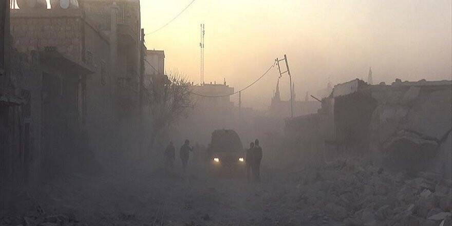 İdlib'de hastane ve okullara saldırı: 10 sivil ölü