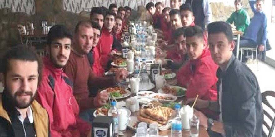 HAVZANSPOR’A FATİH ETLİEKMEK’TEN JEST
