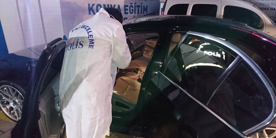 Araç içinde silahla oynarken, arkadaşını yaraladı 