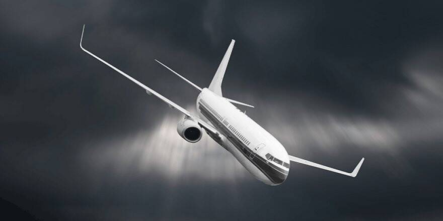 İran'da Yolcu Uçağı Düştü