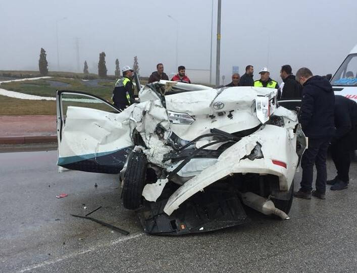 Aksaray Yolu Dönel Kavşağı'nda yine kaza