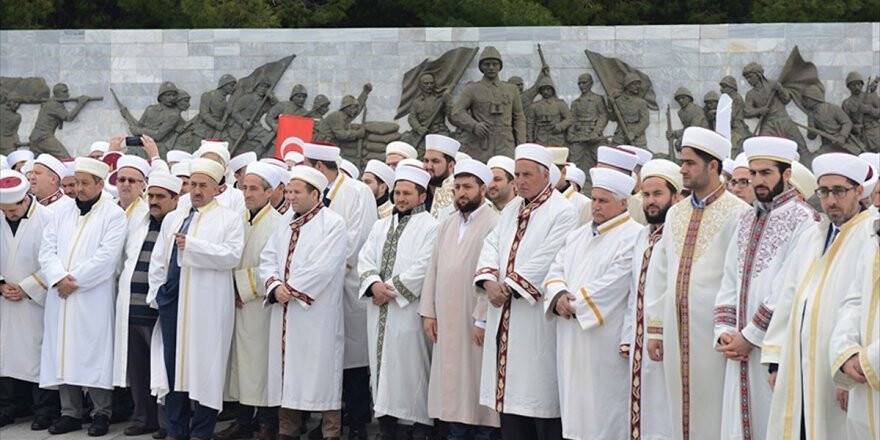 Din Görevlileri Şehitler Diyarında Mehmetçik İçin Dua Etti