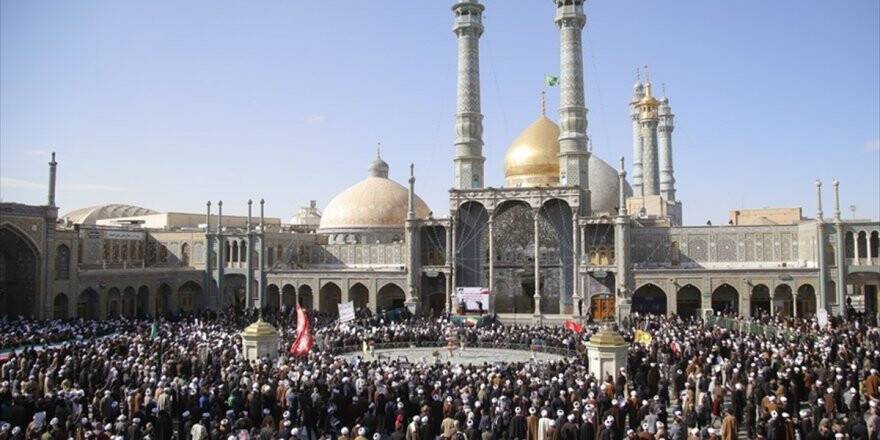 'İran'da Tarikatların Sokağa İnmesi Alarm Verici Bir Durum'