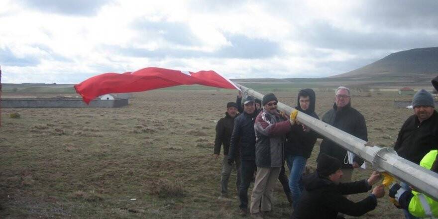 Nogay Türklerinden bayraklı destek
