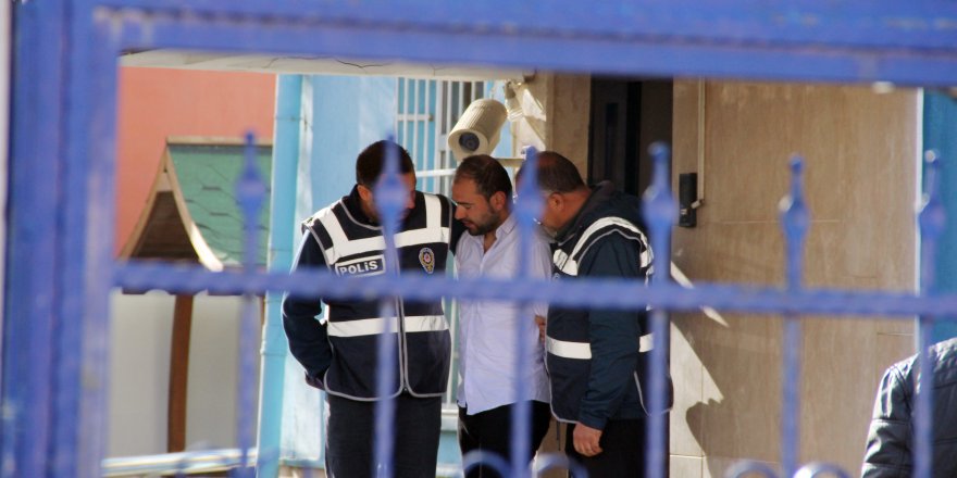 Konya'daki kuyumcuyu soyan şüpheli tutuklandı