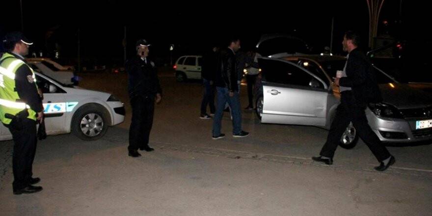 Aranan Kişi Polis Uygulamasında Yakalandı
