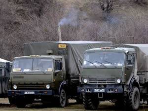 Rus askerleri Kırım'a çadır kurdu