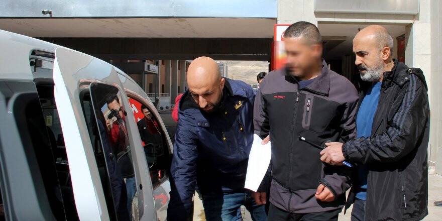 Trafikte Çıkan Tartışmada "Yanlışlıkla" Arkadaşını Vurdu