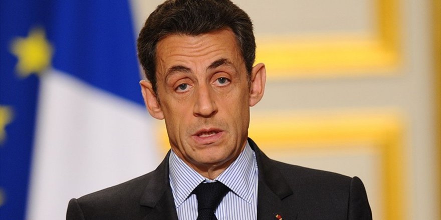 Fransa Yüksek Mahkemesi, Sarkozy’nin yolsuzluk davasında verilen hapis cezasını onadı