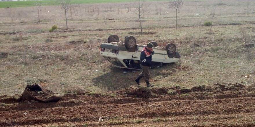Konya’da otomobil meyve bahçesine devrildi: 5 yaralı