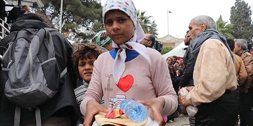 Sadakataşı Derneği'nden Afrin'e Mobil Fırın