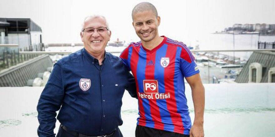 Konyaspor’un gençleri, Alex ile buluşacak