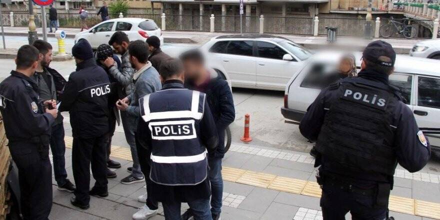 Türkiye genelinde dev "güven-huzur" uygulaması icra edildi 