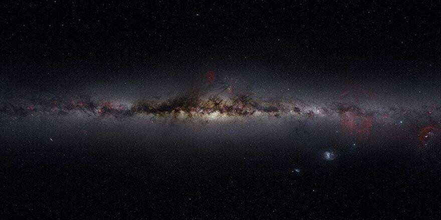 Avustralyalı gökbilimciler devasa bir kara delik keşfetti