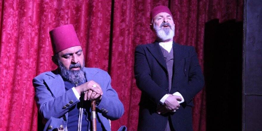 'Usta' Oyunu Hatay'da Sahnelendi