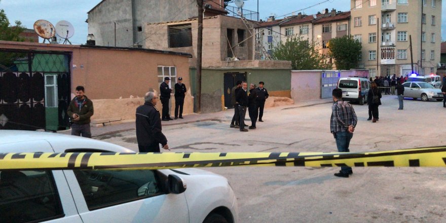 Konya'da iki aile sokak ortasında çatıştı: 2'si ağır 3 yaralı 