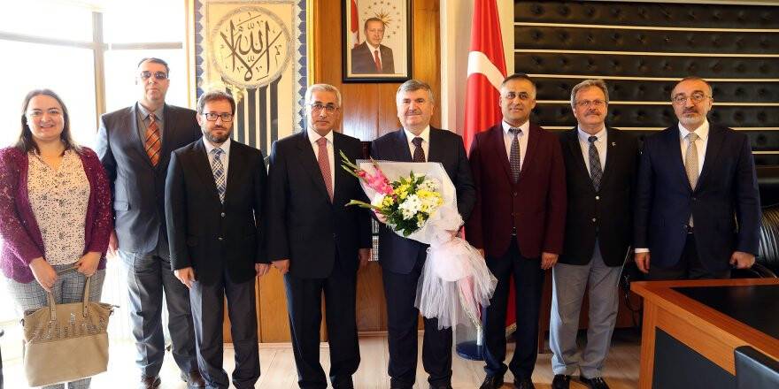 Akyürek: "Konya kültürümüzü ve değerlerimizi tanıtan önemli bir şehir"
