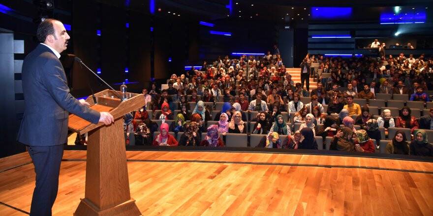 Selçuklu'nun Gençleri Kur'an'la Buluşuyor