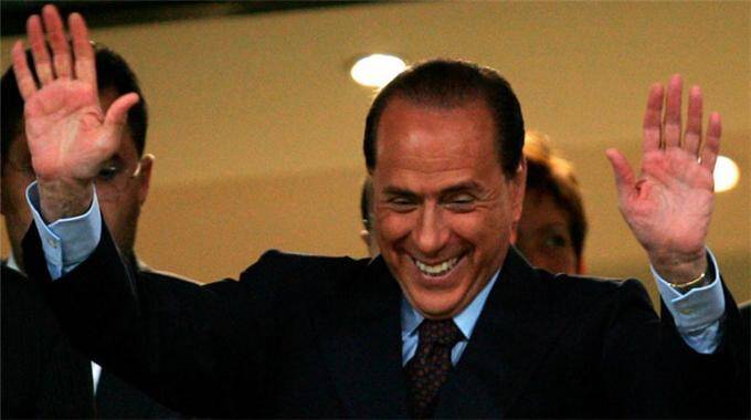 Berlusconi'ye hapis cezası