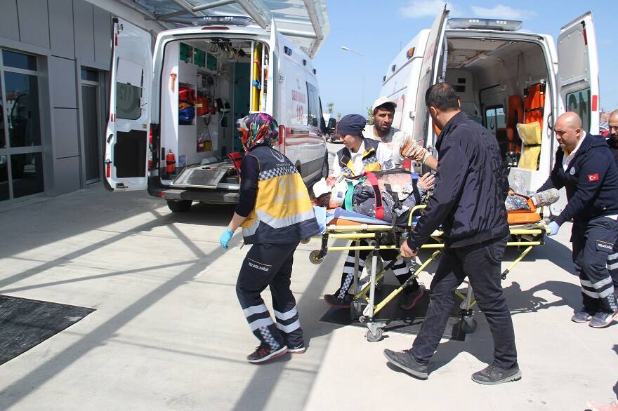 İskeleden Yere Düşen İşçi Yaralandı