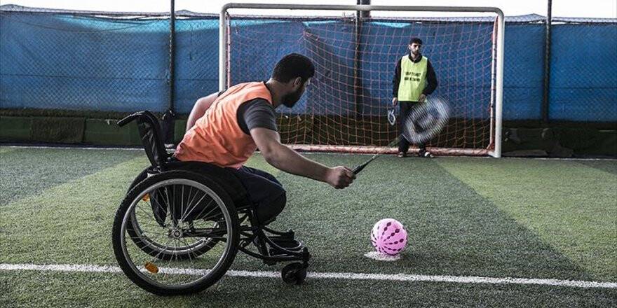 Engelli Kalan Suriyeliler Futbol İle Moral Buluyor