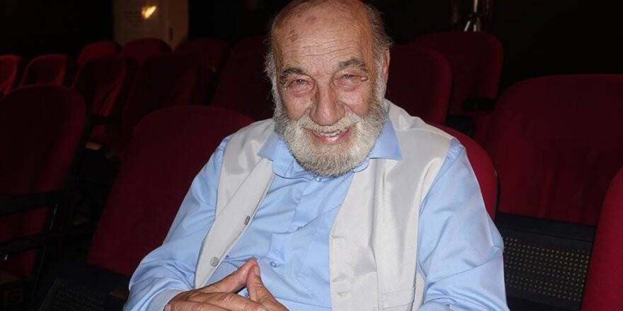 Yılmaz Gruda: Tiyatro Benim İçin Bir Sevdadır