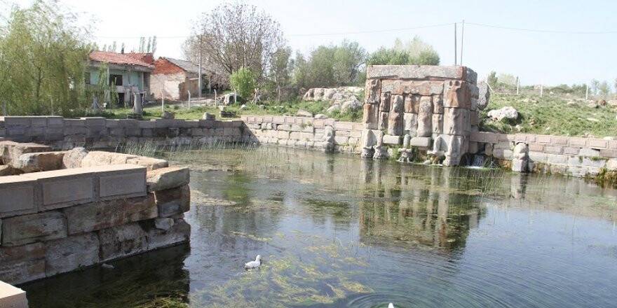 Eflatunpınar Hitit Kutsal Anıtı ve Havuzu turizmde daha iyi noktalara getirilecek