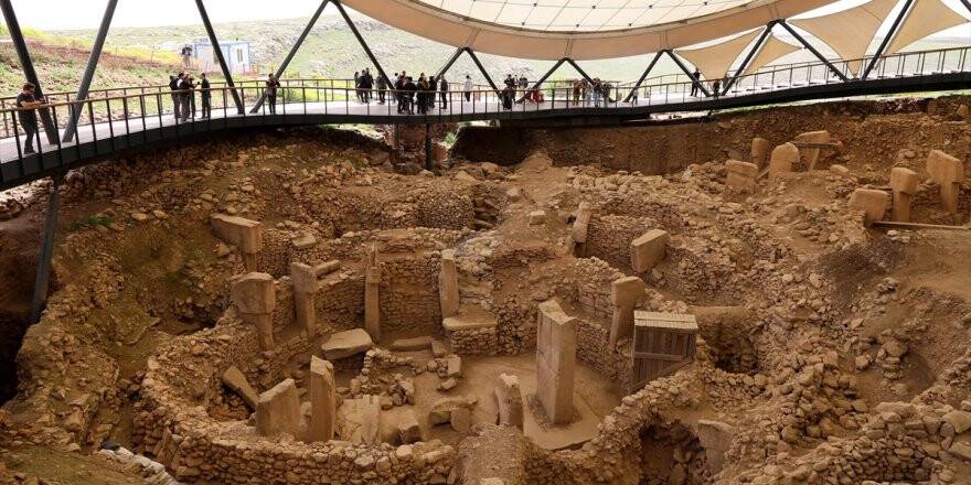 Dünyanın En Eski Tapınağı Göbeklitepe'ye Stonehenge Modeli