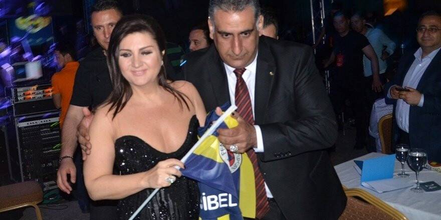 Sibel Can Konya Fenerbahçeliler Derneği için sahneye çıktı